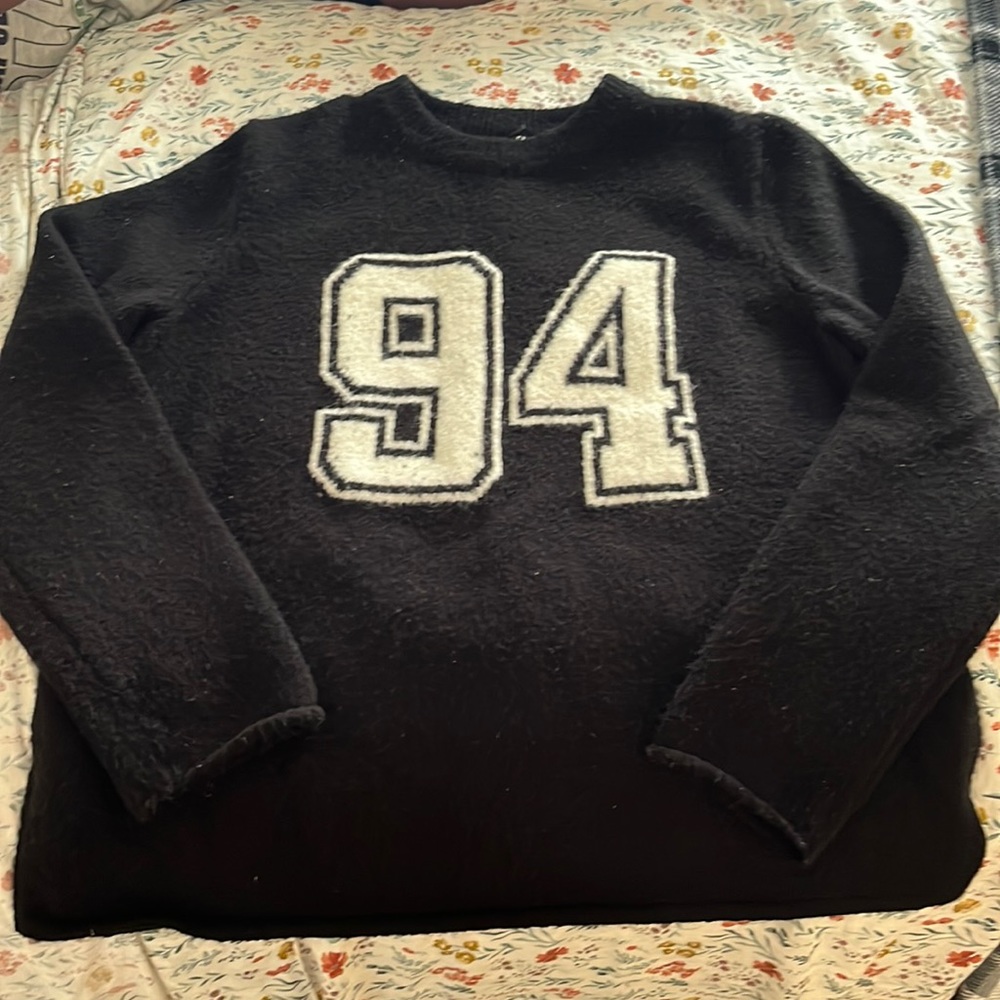 Fleeted sweater
